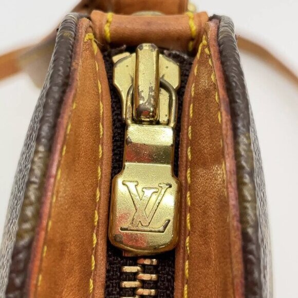 Louis Vuitton Monogram Drouot Shoulder bag W/Dustbag - Picture 10 of 16